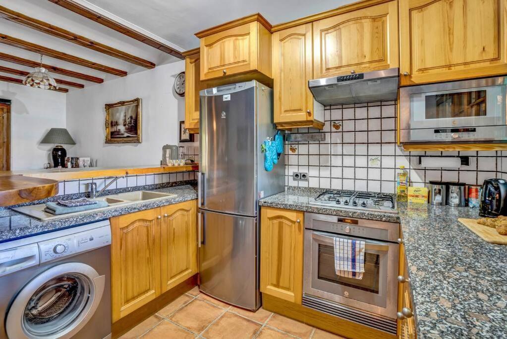 La Isla Casa Barnaby Villa Platja de Larenal Bagian luar foto