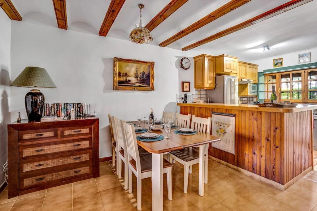 La Isla Casa Barnaby Villa Platja de Larenal Bagian luar foto