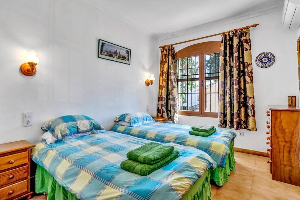 La Isla Casa Barnaby Villa Platja de Larenal Bagian luar foto